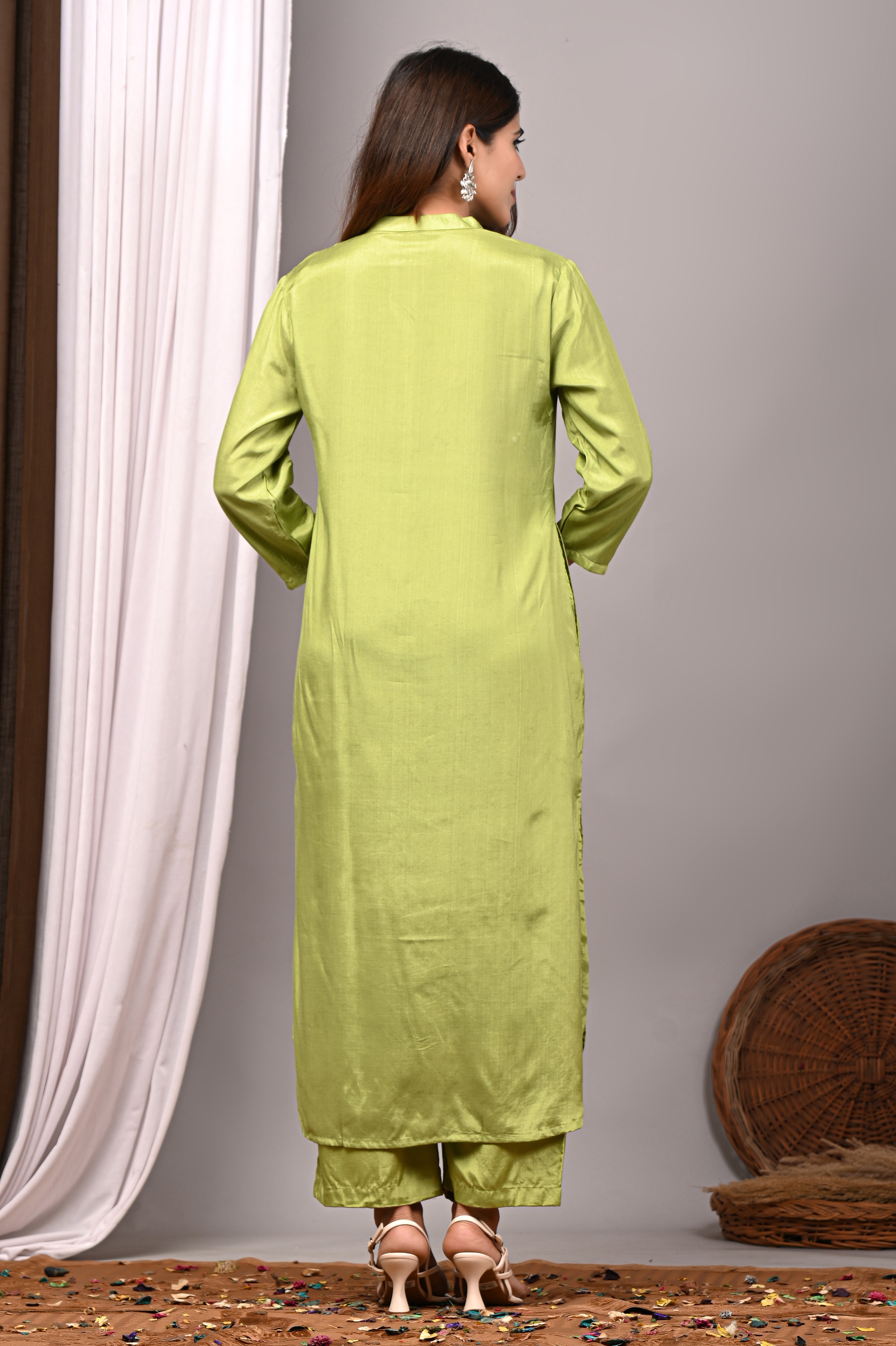 Olive Glaze Hand-Embroidered Modal Silk Luxury Set